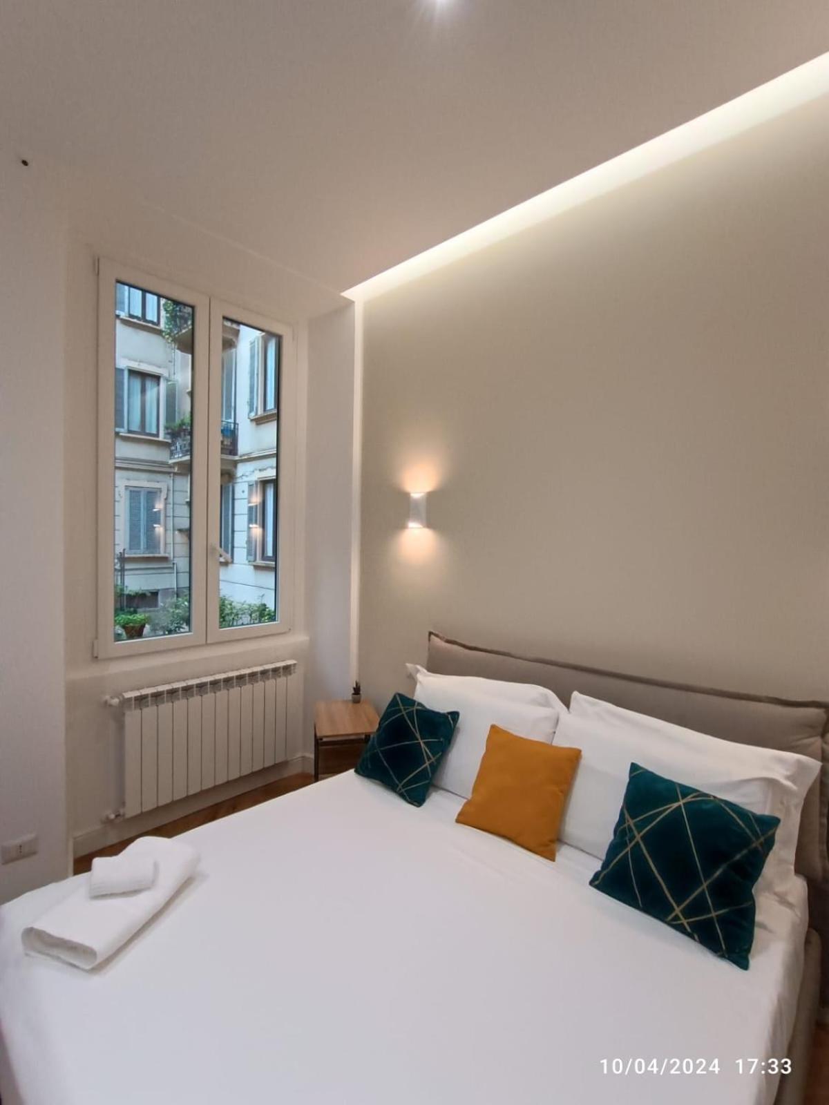 Be-C0 Centrale New Double Suite Милано Екстериор снимка